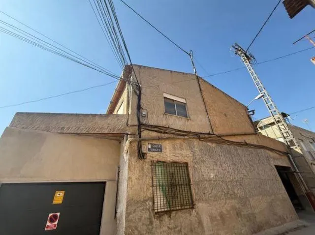 SE VENDE piso OKUPA en C SIERRA ESPUÑA 4 de Murcia - foto 2
