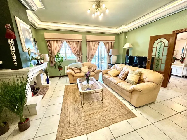 Villa 6 habitaciones 440m² en venta - Los Europeos — 7