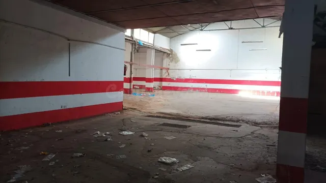 Gran local comercial a la venta - foto 2