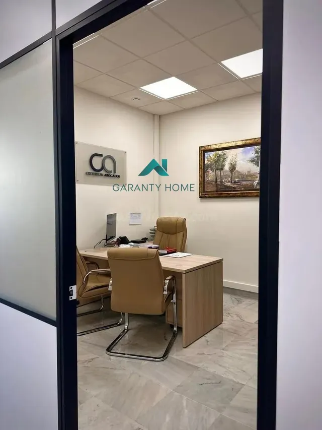 Oficina de alquiler en La Chana, Granada — 4