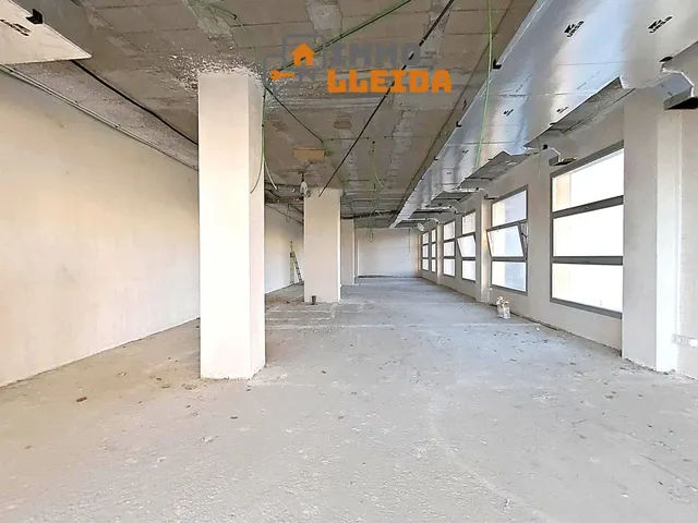 OPORTUNIDAD Local comercial en altillo — 20