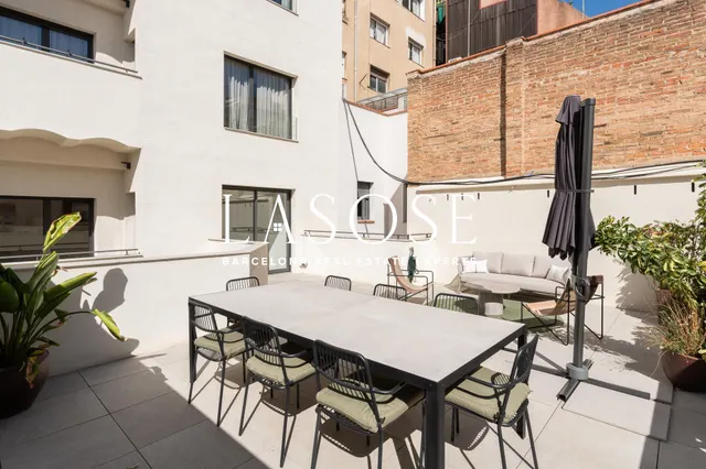 Impresionante dúplex con terraza privada en alquiler en La Salut — 32