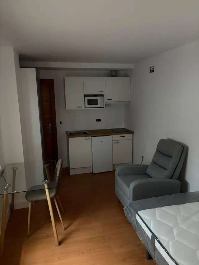 APARTAMENTO EN ALQUILER — 22