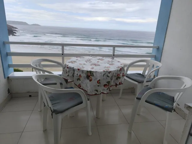 Piso de temporada en Primera Línea de Playa en Malpica de Be
