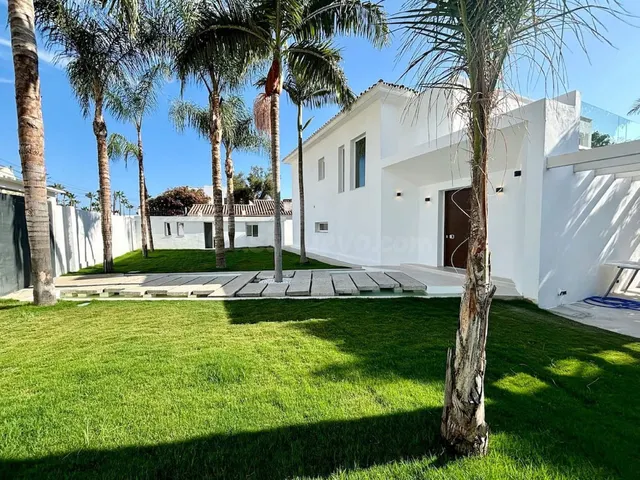 Chalet 6 habitaciones 390m² en venta - Marbella - foto 4