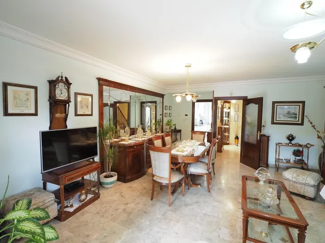 CASA EN PG. MISERICORDIA — 24