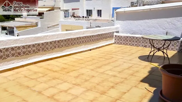 Exquisito Bungalow de una Planta en Benidorm con Espectaculares Vistas — 2