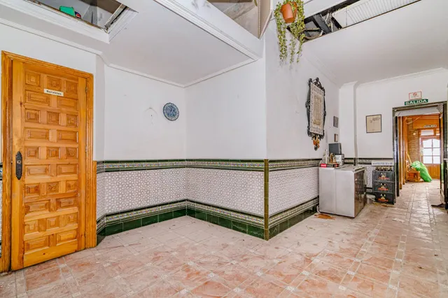 Local en Venta en la Calle Sol — 17