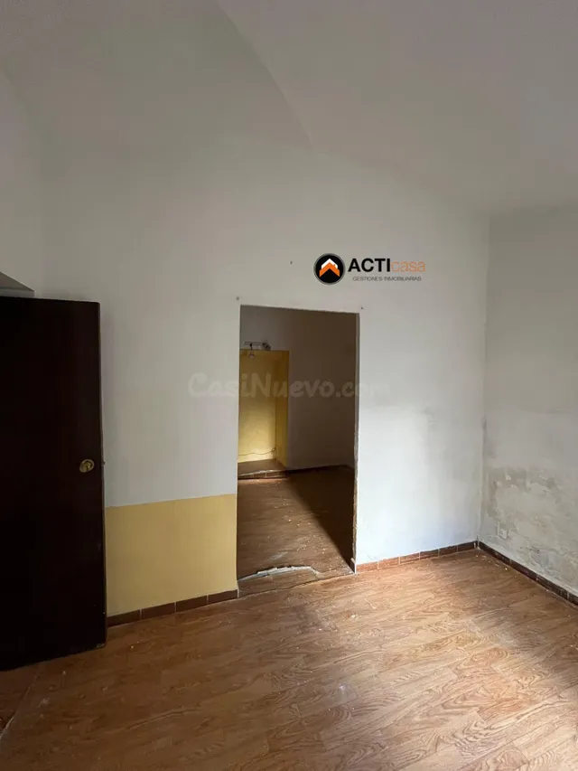 ¡PISO BAJO EN VENTA EN LA PARTE ANTIGUA DE CÁCERES! - foto 5