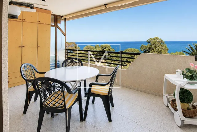 ESTUDIO EN PRIMERA LÍNEA DE CALPE - foto 3