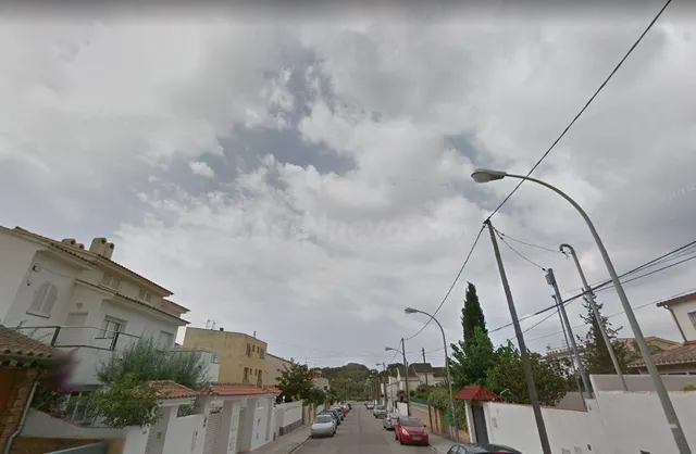 SE VENDE CHALET INDEPENDIENTE EN SANT PERE DE RIBES, ZONA CE - foto 2