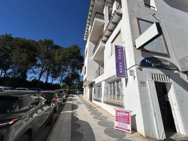 Local comercial 140m² en venta - Villamartin — 2