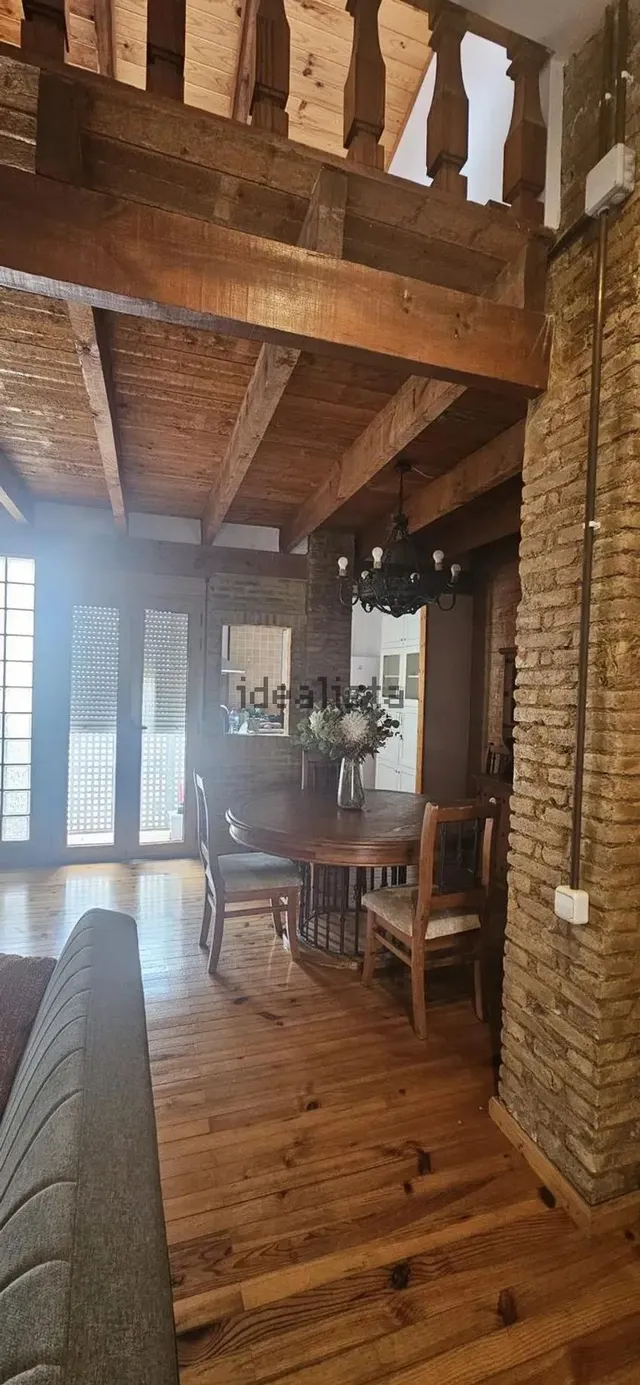 Estudio 1 habitación 80m² en alquiler - La Roqueta — 23
