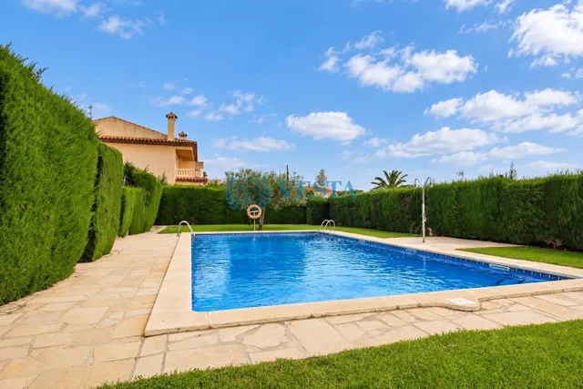 Dúplex con piscina en Mont-roig del Camp — 24