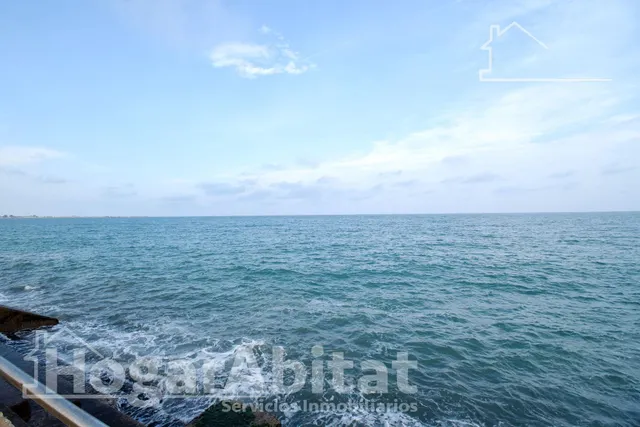 TERRENO URBANO EN PRIMERA LÍNEA JUNTO AL MAR — 33