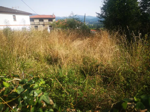 TERRENO URBANO EN VALLE DE MENA — 8