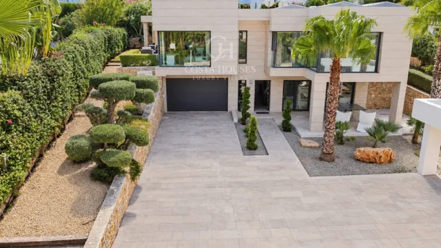 Villa vitalis · arquitectura, luz y bienestar privado frente al montgo javea — 17
