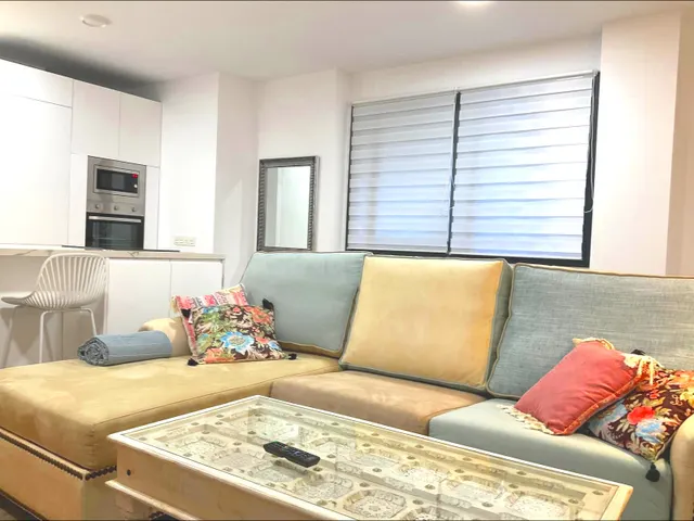 Apartamento 1 habitación 49m² en alquiler - Plaza de Cuba - 
