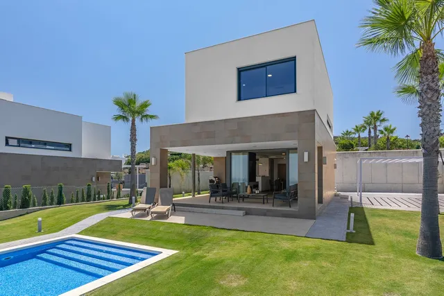 Chalet 4 habitaciones 212m² en venta - Costa del Sol — 22