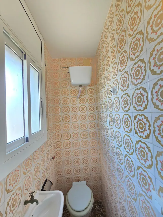 ¡Oportunidad única en Canyelles! Casa independiente con gran terreno llano en la entrada de la Urb. Les Palmeres — 9