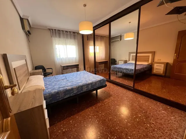 MAGNIFICO PISO DE ESTUDIANTES - foto 2