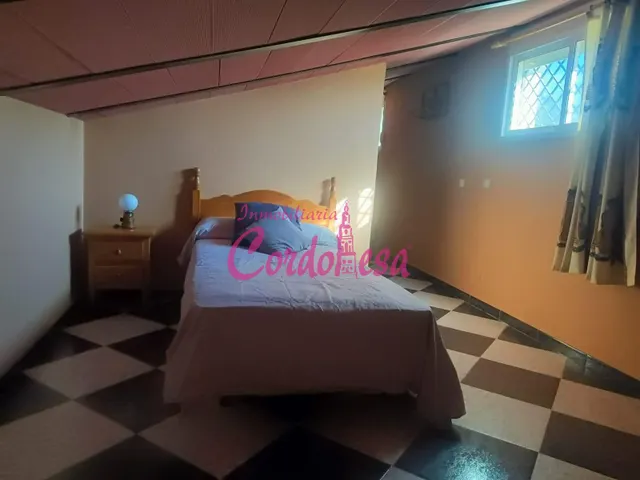 CASA EN CUEVAS BAJAS — 33