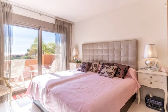 Elegante apartamento en primera planta con vistas panorámicas al mar en Sotoserena – Nueva Milla de Oro, Estepona — 19