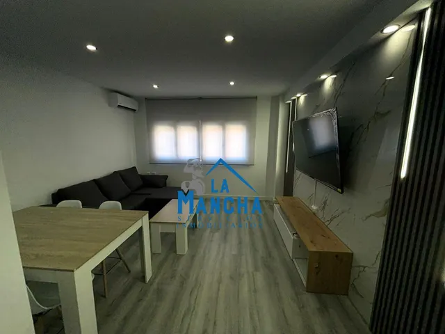 *720€ al mes* inmobiliaria la mancha alquila piso en zona centro de salud canal maria cristina de Albacete — 9