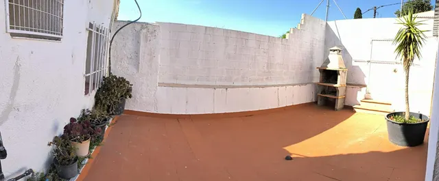 Piso en planta baja con terraza privada y barbacoa en el centro de Tortosa — 13