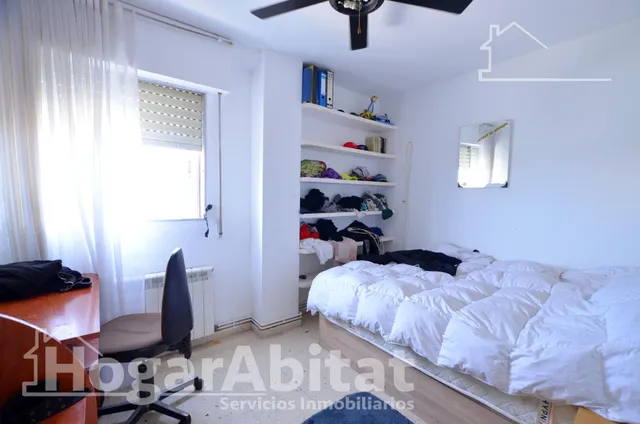 ¡vistas al mar! alto, amplio y exterior en urbanización con parking y piscina — 20