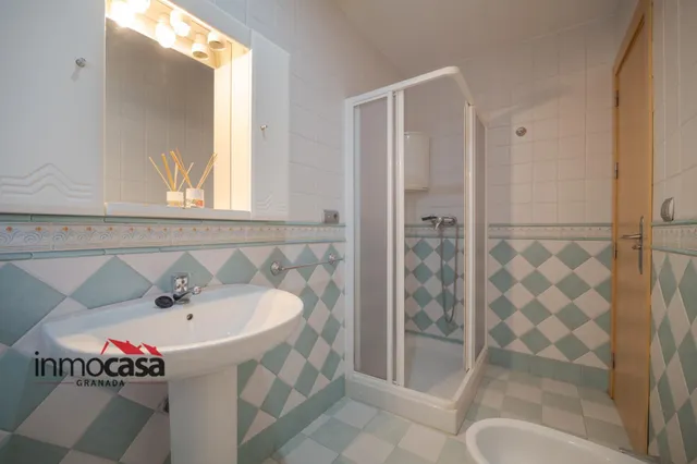 Espectacular vivienda pareada con piscina y amplio patio en Las Gabias (Granada) — 46