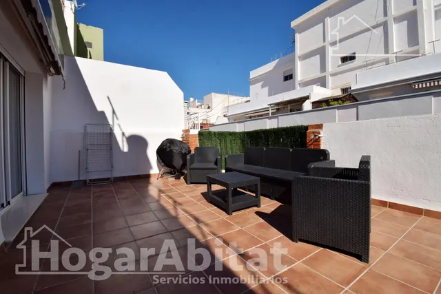 PRECIOSO ÁTICO REFORMADO Y TOTALMENTE EXTERIOR Y CON VISTAS AL PUERTO — 7