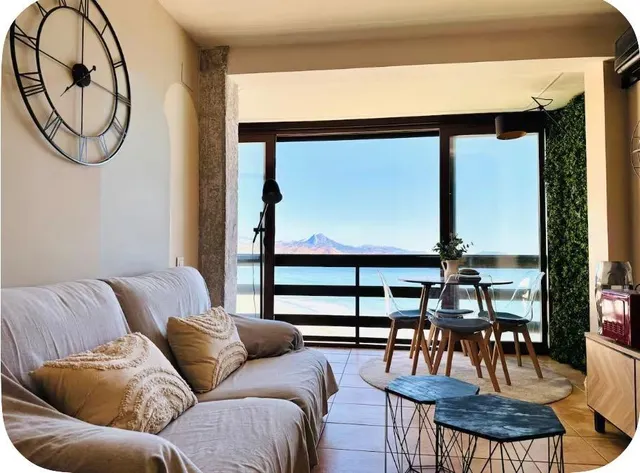 VIVIENDA EN PRIMERA LÍNEA DE PLAYA CON VISTAS AL MAR — 17
