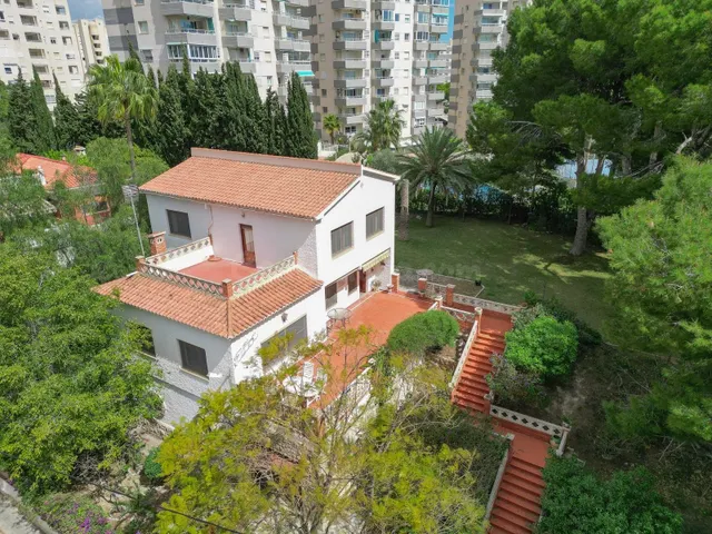 Villa 4 habitaciones 382m² en venta - Centro - foto 4