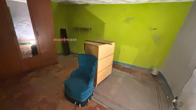CASA CON PATIO Y TERRAZA A LA VENTA — 13