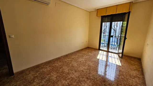 CAÑERO. Amplia Casa con cochera privada — 17