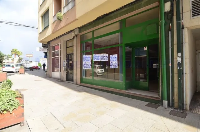 Local comercial en venta — 33