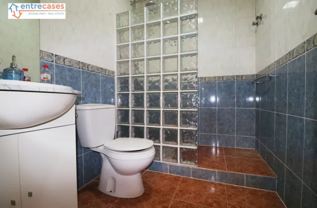 CONSTRUCCIÓN HABILITADA COMO LOCAL COMERCIAL — 7