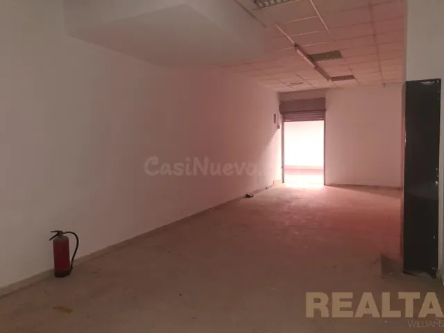 Oportunidad de local en alquiler en galería comercial muy tr - foto 2