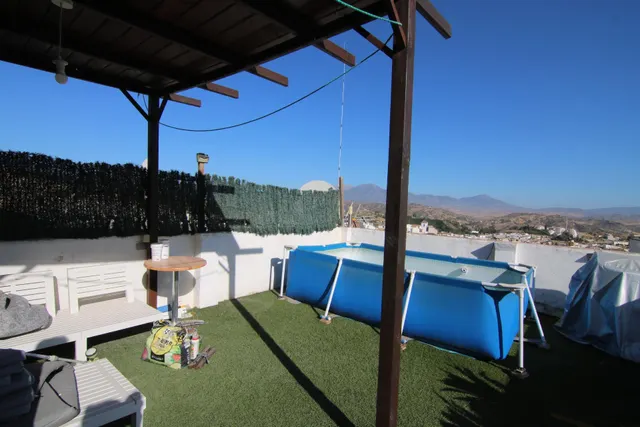 CASA DE 3 habitaciones CON TERRAZA PRIVADA Y PATIO — 34