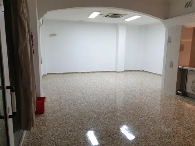!!!!ALQUILA NEGOCIO!!!! — 28