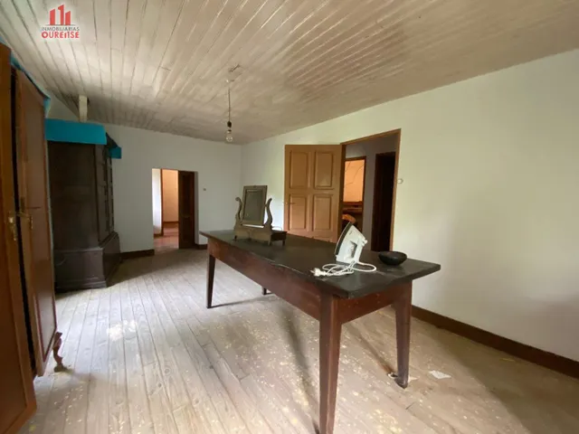 Se vende casa para reformar en la zona de vilamarin — 12