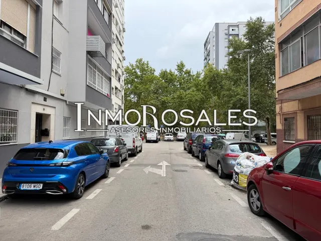 MAGNIFICO PISO EN CALLE CARABELOS — 27