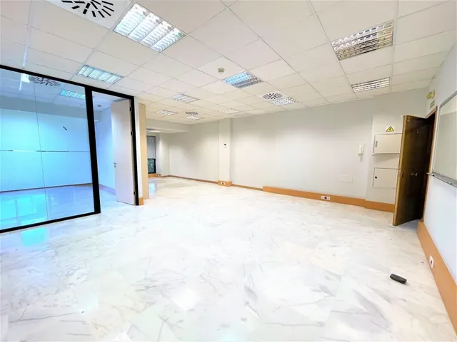 7 OFICINAS EN ZONA EMBLEMÁTICA DE SEVILLA, IDEAL PARA ENVERS - foto 4
