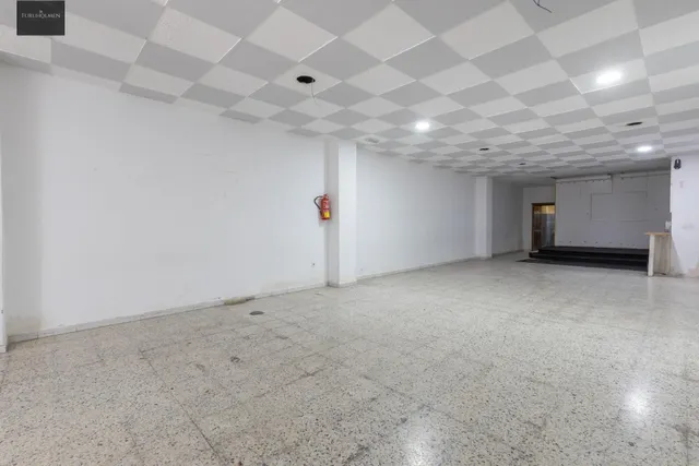 Local comercial en el zaidin, junto avda. dilar. — 6