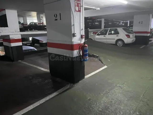 Se Alquila Parcela de Garaje en Zona Abando - Ibarra - foto 3