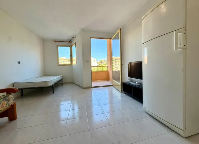 Fabuloso estudio con piscina comunitaria, buena oportunidad de negocio — 15