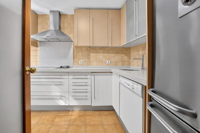Casa adosada en venta en los bermejales — 23