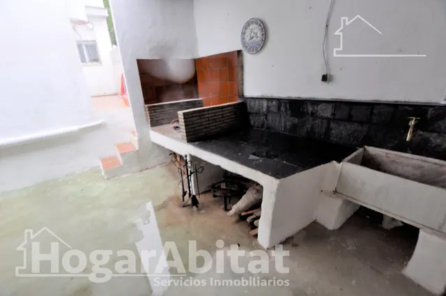 ¡Magnífico chalet! Amplio y lleno de luz, con piscina, terraza, garaje y parcela — 26