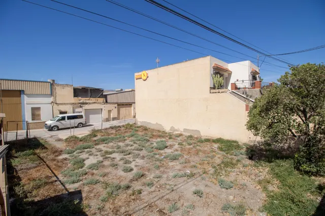 TERRENO URBANO EN RIOJA — 6